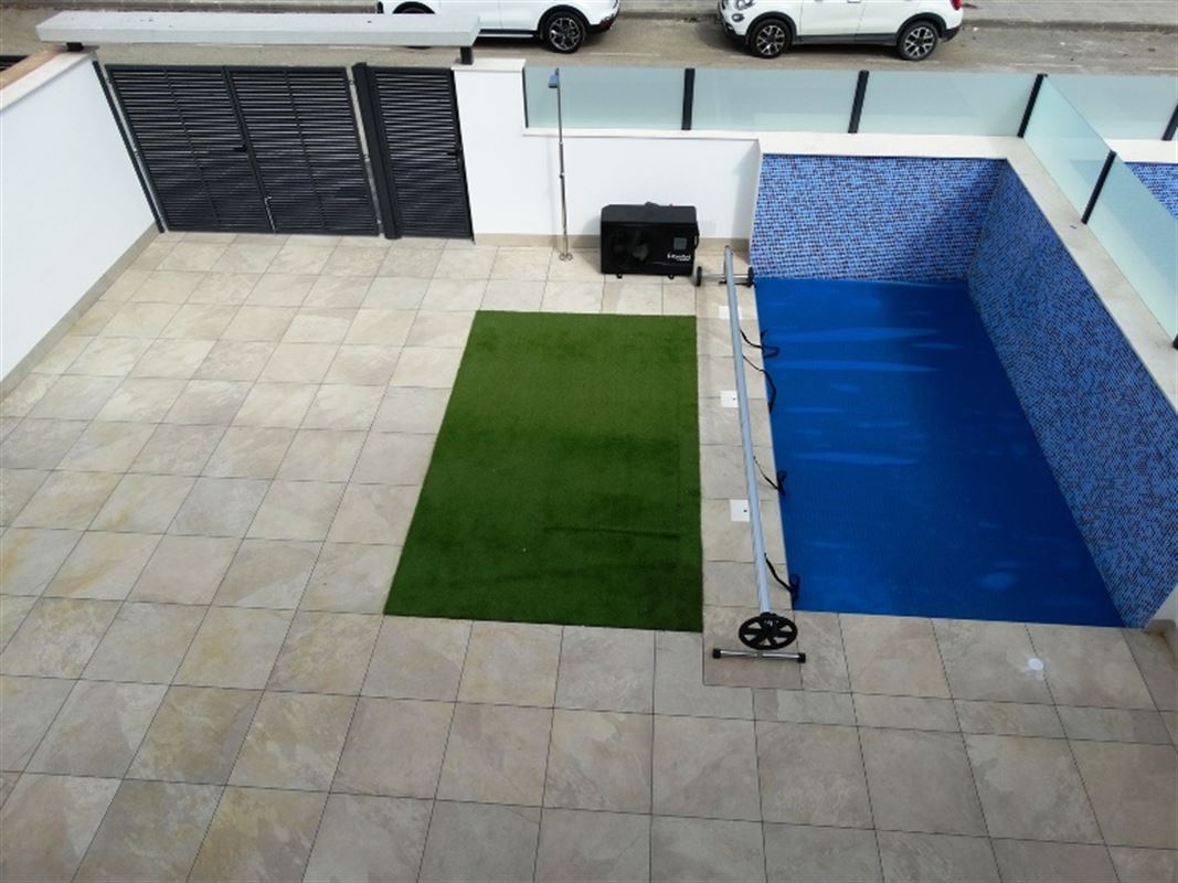 Rambla Beach Semis