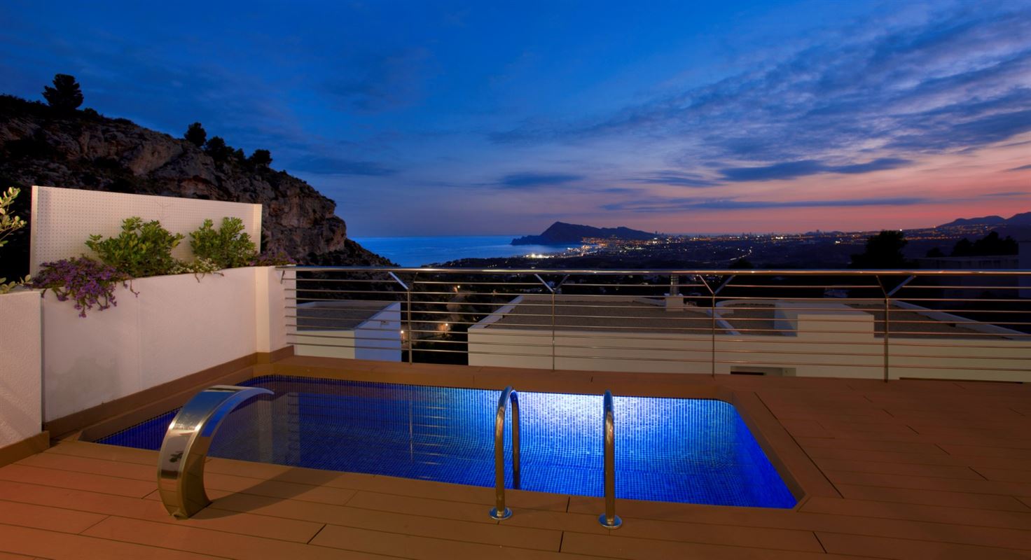 Blanc Altea Homes