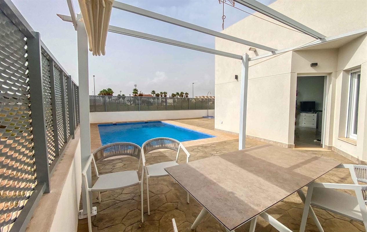Serena Garden Villas Pareadas