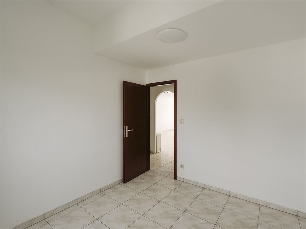 SB61-Whise-4.jpg