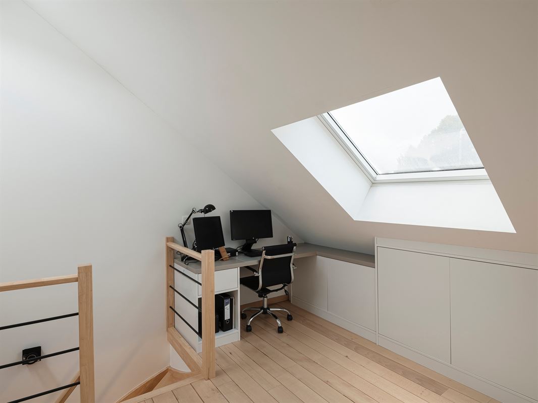 HLNB45-Whise-1.jpg