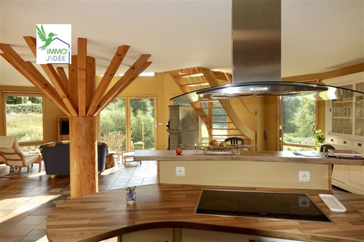 Superbe maison au milieu d'une vallée calme