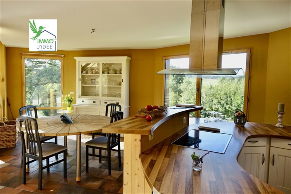 Superbe maison au milieu d'une vallée calme