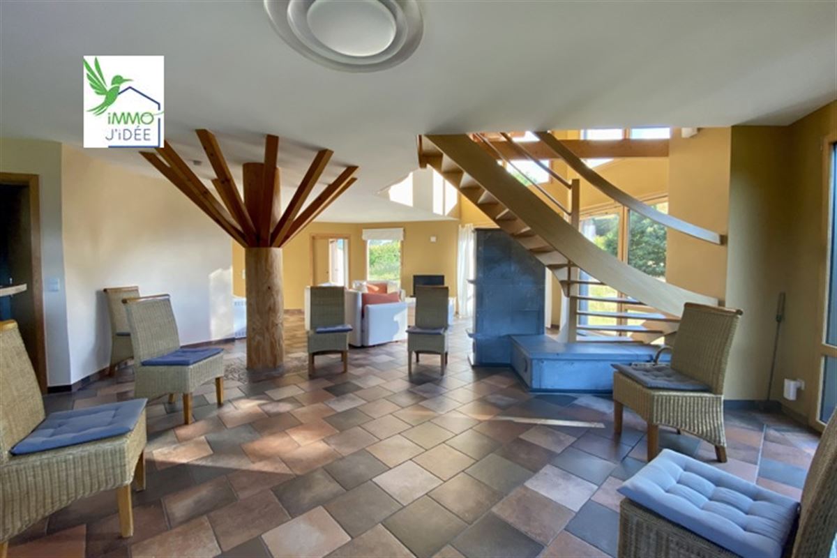 Superbe maison au milieu d'une vallée calme