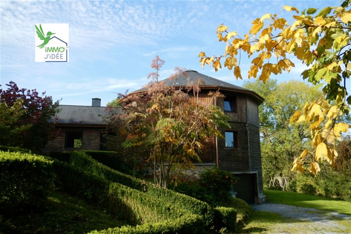 Superbe maison au milieu d'une vallée calme