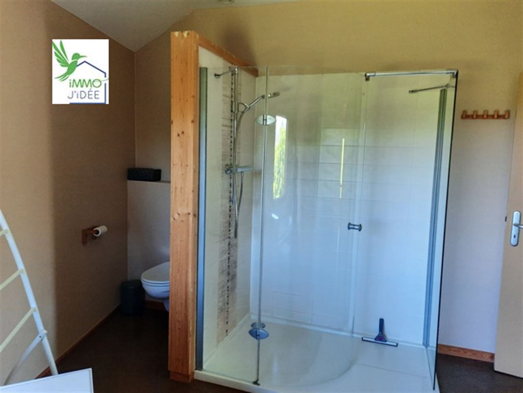 Superbe maison au milieu d'une vallée calme