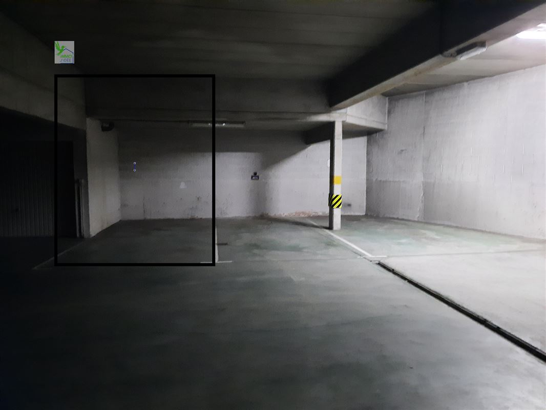 Parking / Garage