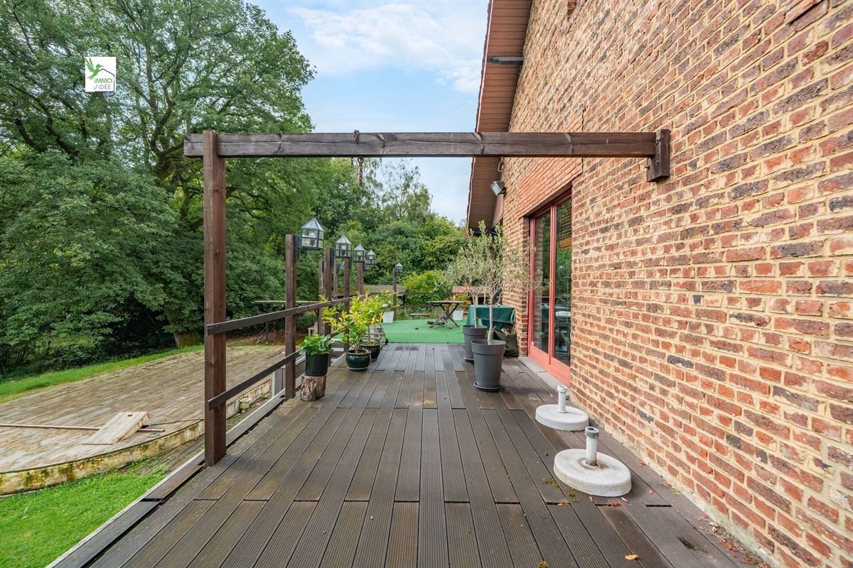 VILLA AVEC PISCINE & POTENTIEL CONSTRUCTIBLE