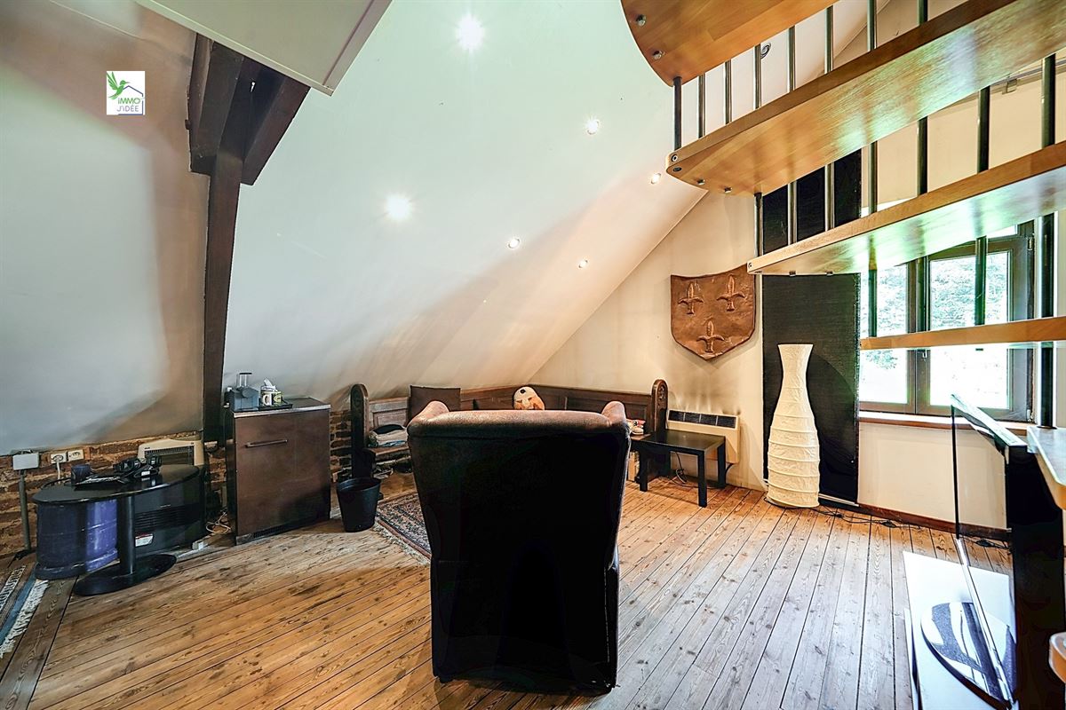 VILLA AVEC PISCINE & POTENTIEL CONSTRUCTIBLE