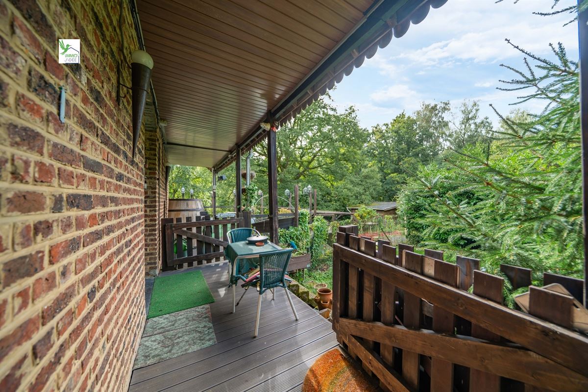 VILLA AVEC PISCINE & POTENTIEL CONSTRUCTIBLE