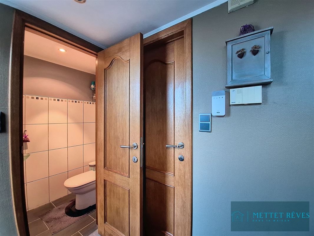 A vendre maison rénovée 3F. avec garage de 189m2.