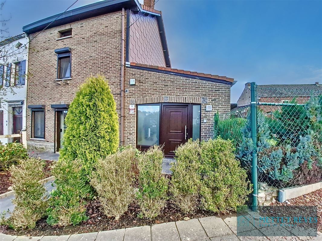 A vendre maison rénovée 3F. avec garage de 189m2.