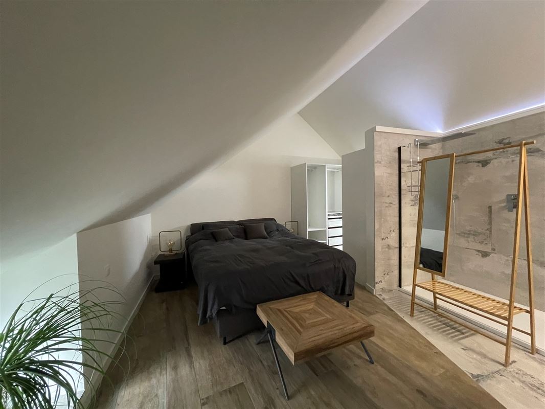 Charmante maison confortable rénovée de 3 chambres.