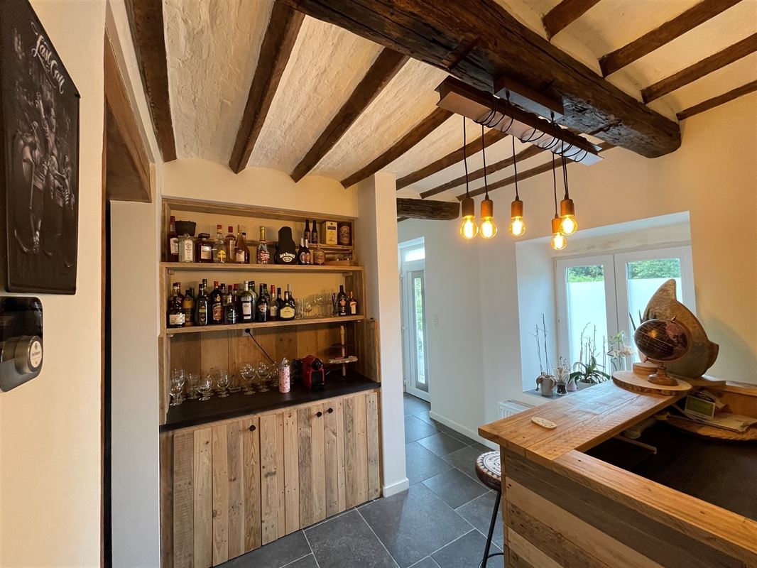 Charmante maison confortable rénovée de 3 chambres.