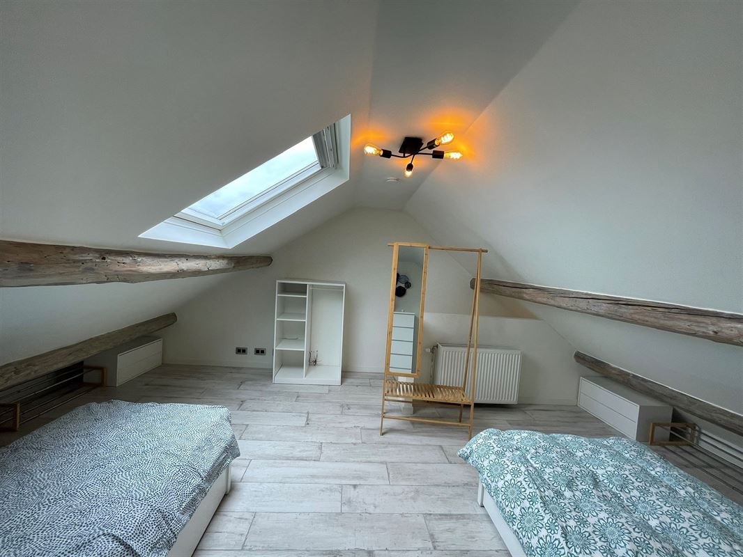 Charmante maison confortable rénovée de 3 chambres.