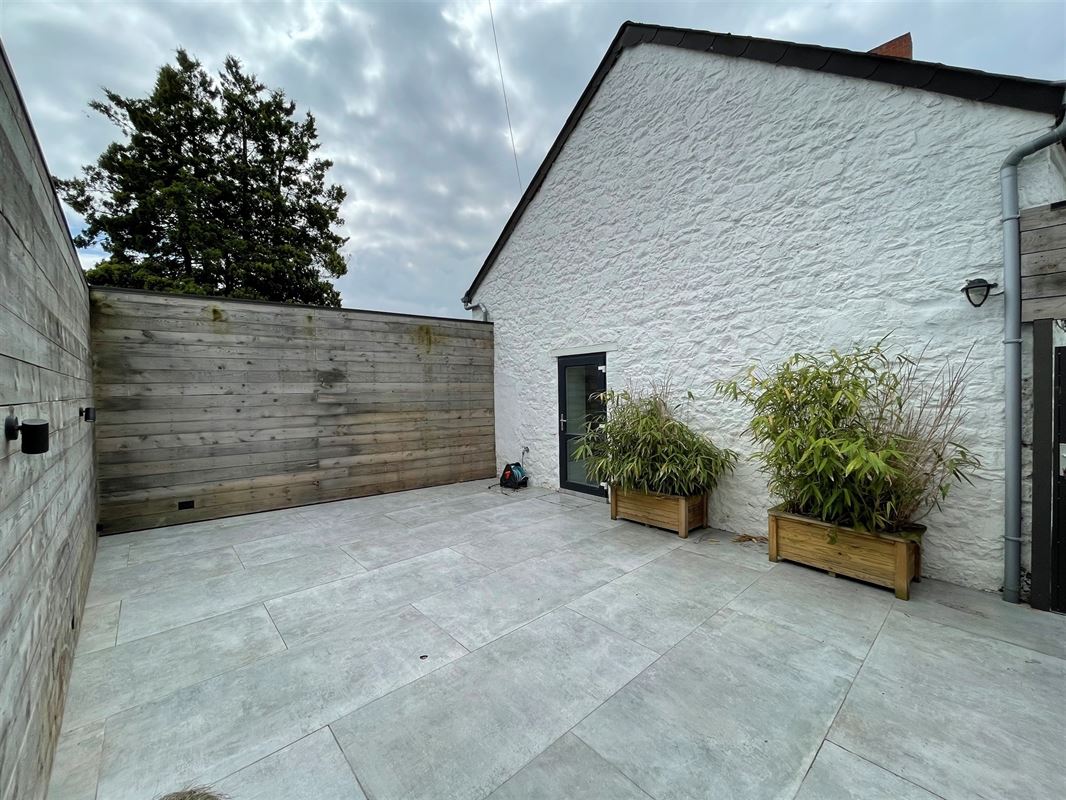 Charmante maison confortable rénovée de 3 chambres.