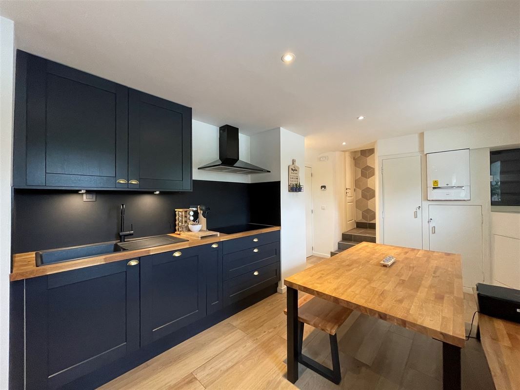 Charmante maison confortable rénovée de 3 chambres.