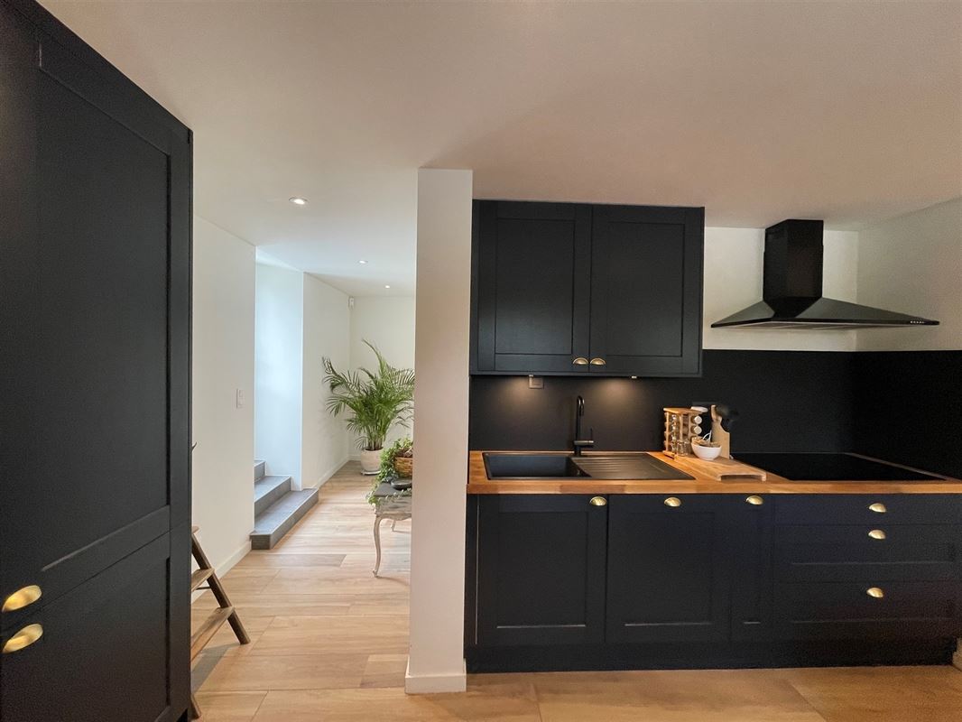 Charmante maison confortable rénovée de 3 chambres.