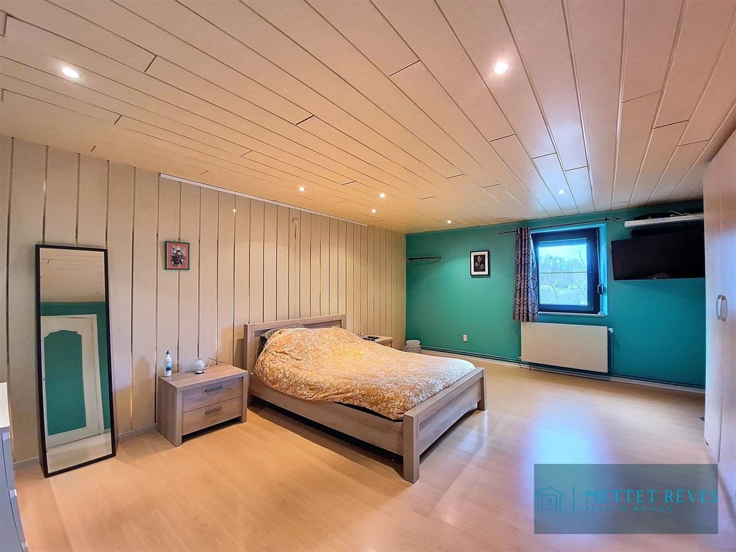 A vendre maison rénovée 3F. avec garage de 189m2.