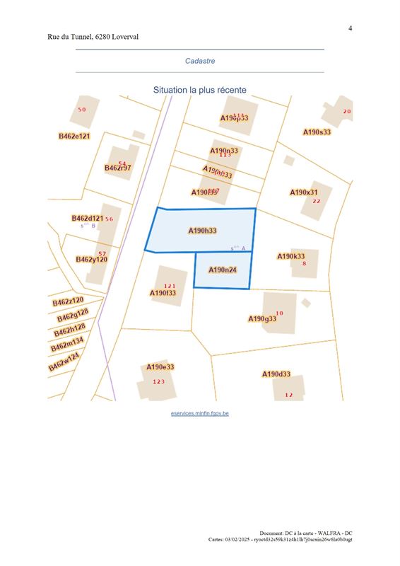 Terrain à bâtir dans un quartier résidentiel prisé.