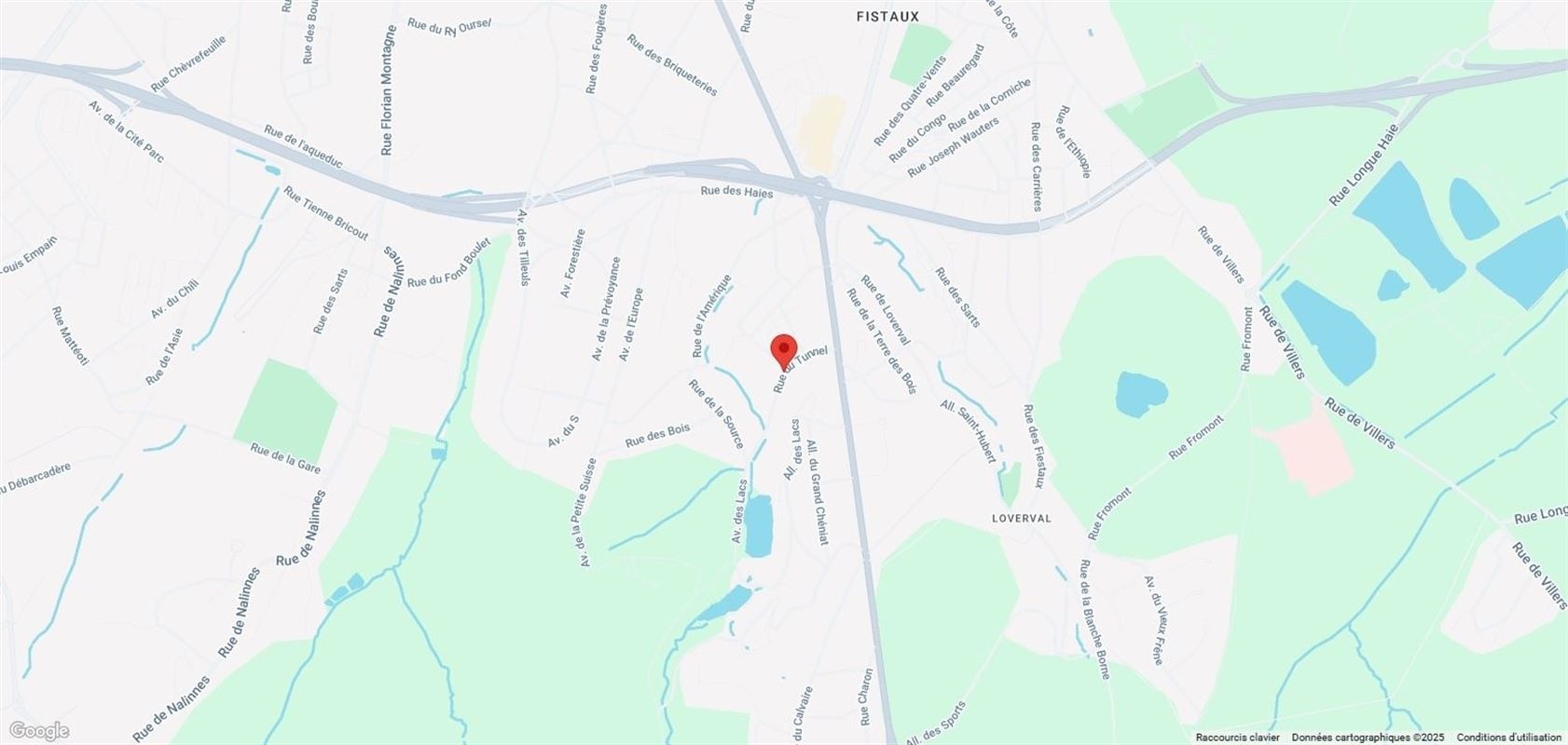 Terrain à bâtir dans un quartier résidentiel prisé.