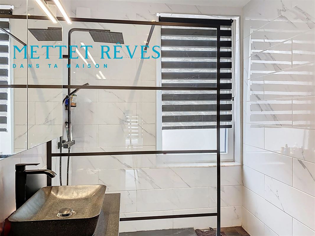 Maison rénovée de 3 chambres avec espace extérieur