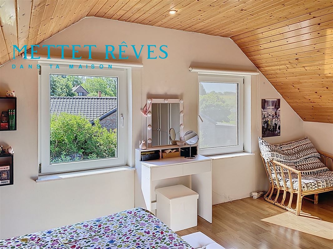 Villa 4 façades avec garage, agrémentée d’un grand jardin