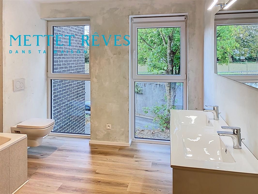 Nouvelle construction 2025 - maison 3 façades avec garage