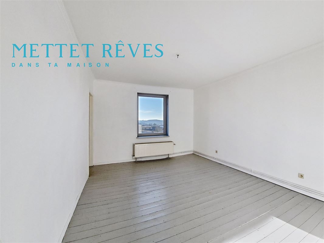 Maison de 185m2 de 3 chambres avec jardin.