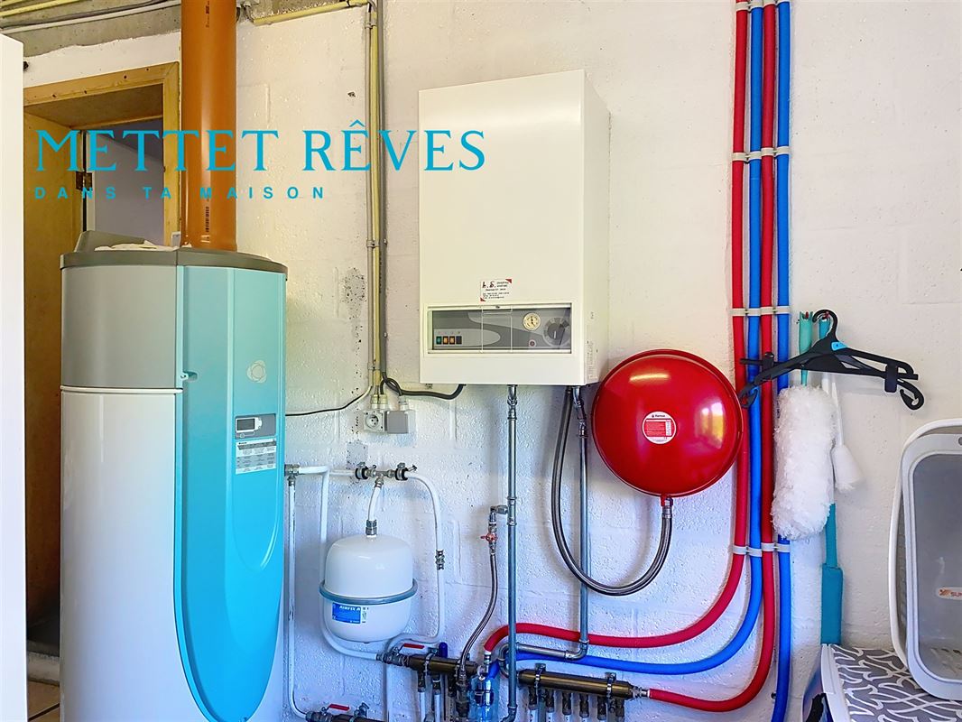 Villa 4 façades avec garage, agrémentée d’un grand jardin