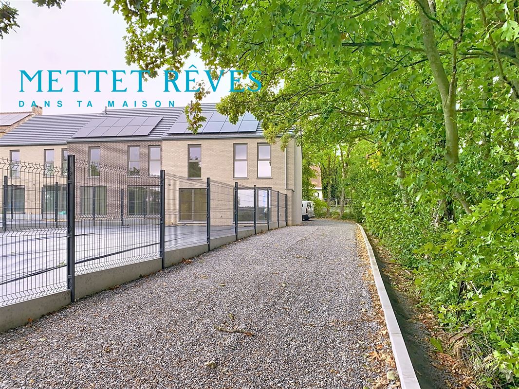 Nouvelle construction 2025 - maison 3 façades avec garage