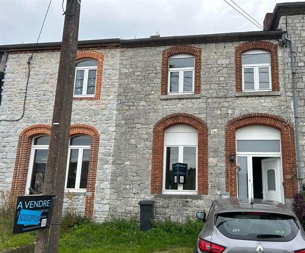 Maison rénovée 2 façades – 3 chambres + grenier aménageable