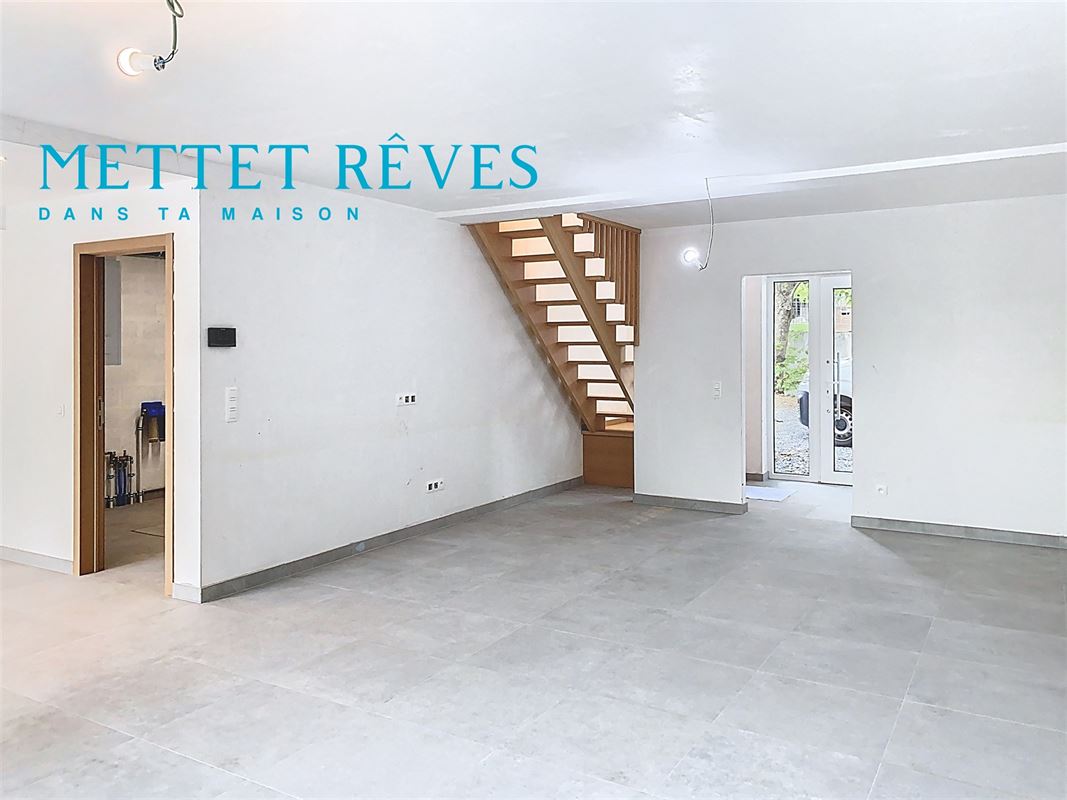 Nouvelle construction 2025 - maison 3 façades avec garage