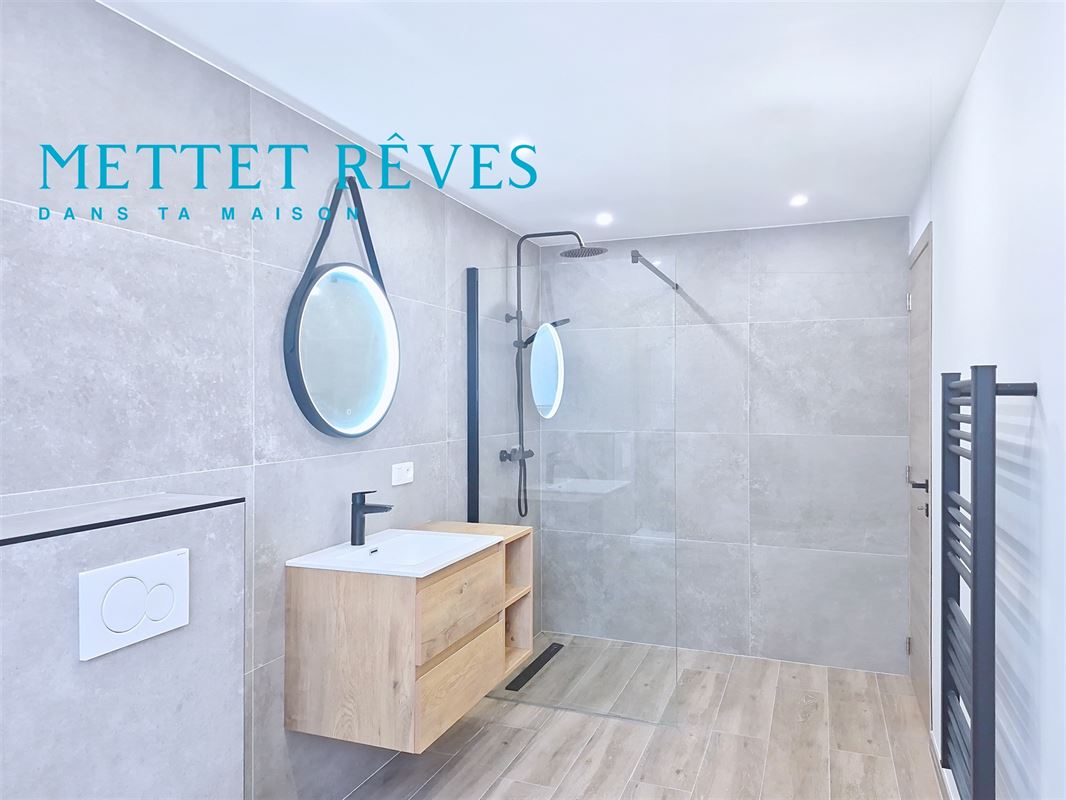 Villa rénovée en 2025 de 3 chambres.