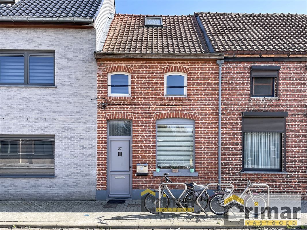 Betaalbare starterswoning in goede staat met leuke en knusse stadstuin. Een topper voor jong gezin!