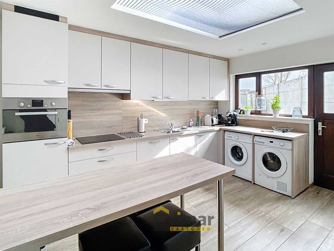 Instapklare starters woning in mooie omgeving, gezellige open keuken en stadstuin. Ideaal voor een jong gezin.