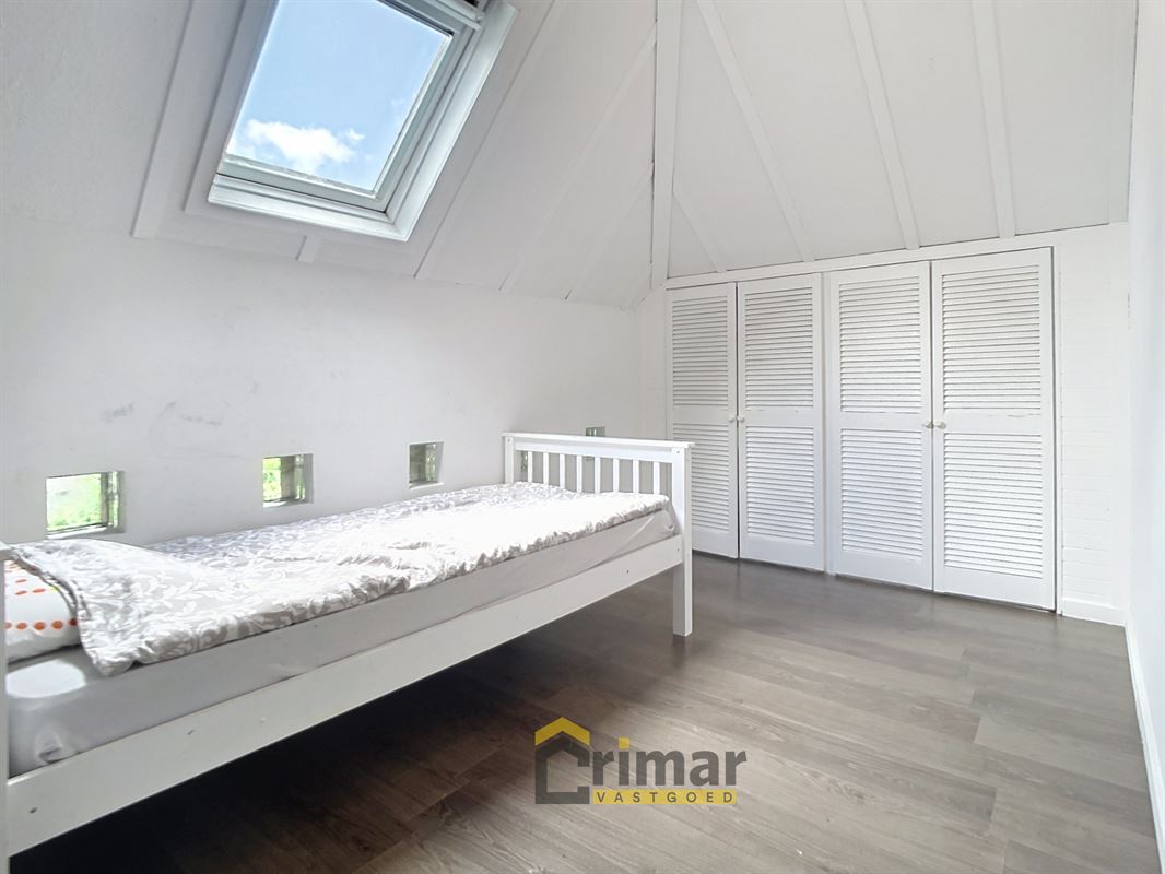 HOB in een kindvriendelijke en rustige buurt met 3 slaapkamers, tuin op het zuiden en garage.