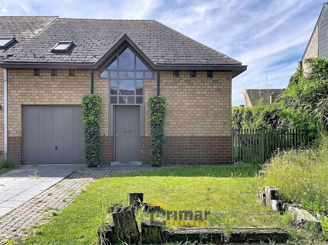 HOB in een kindvriendelijke buurt met 3 slaapkamers, tuin op het zuiden en garage.