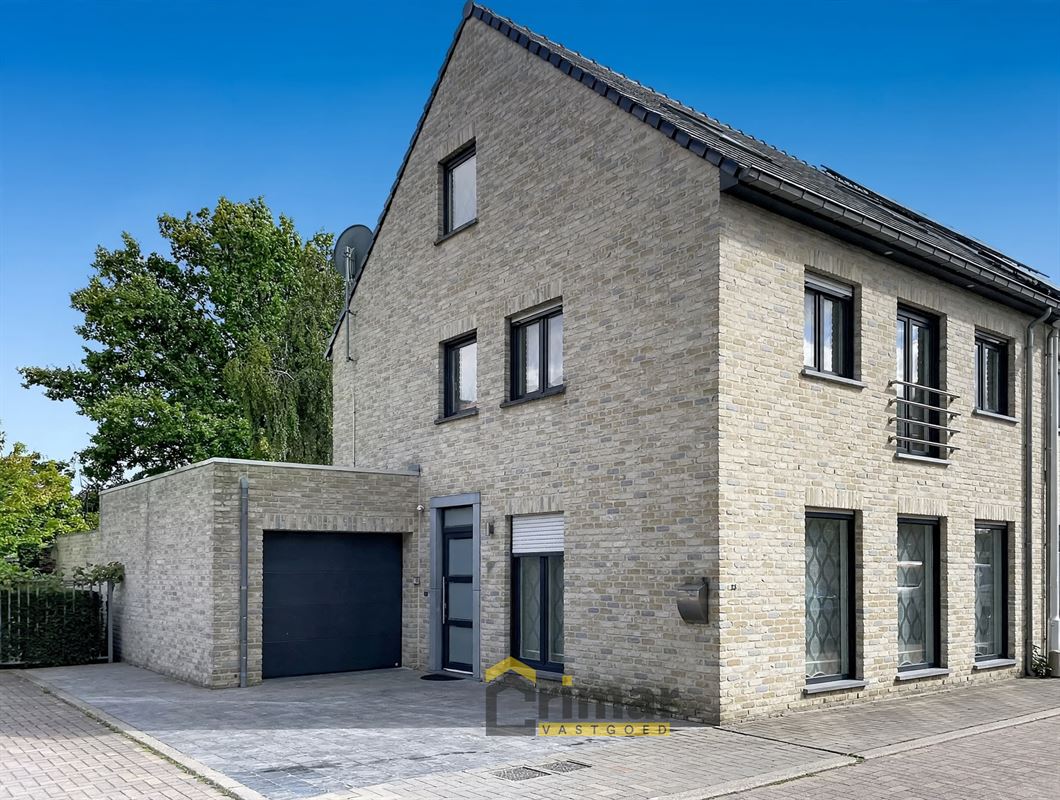 Moderne energiezuinige HOB van 2011 met meerdere slaapkamers, garage en stadstuin. Uitstekende staat!