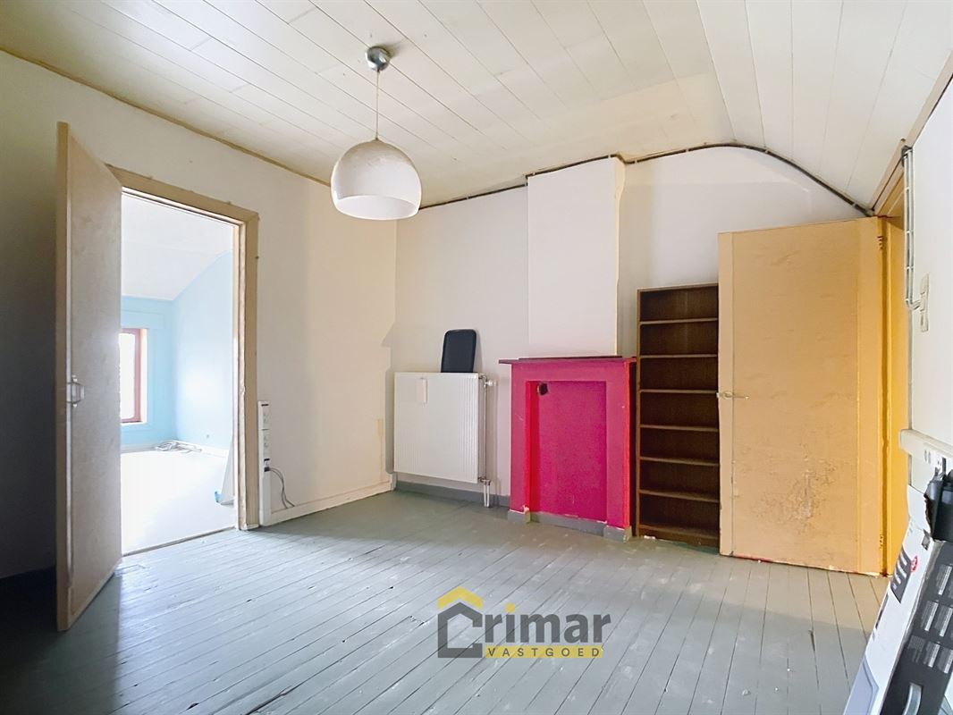 Betaalbare starterswoning met 2 slaapkamers en tuin die je stap voor stap naar eigen smaak en budget kan afwerken.