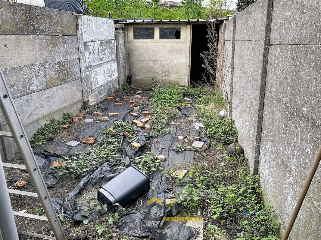 Betaalbare starterswoning met 2 slaapkamers en tuin die je stap voor stap naar eigen smaak en budget kan afwerken.