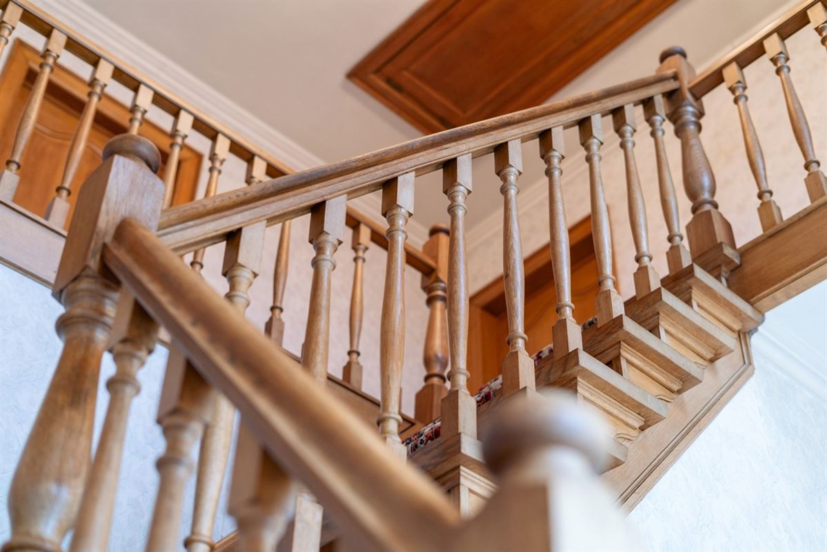 TE RENOVEREN karaktervolle VILLA op een perceel van 1.431m²