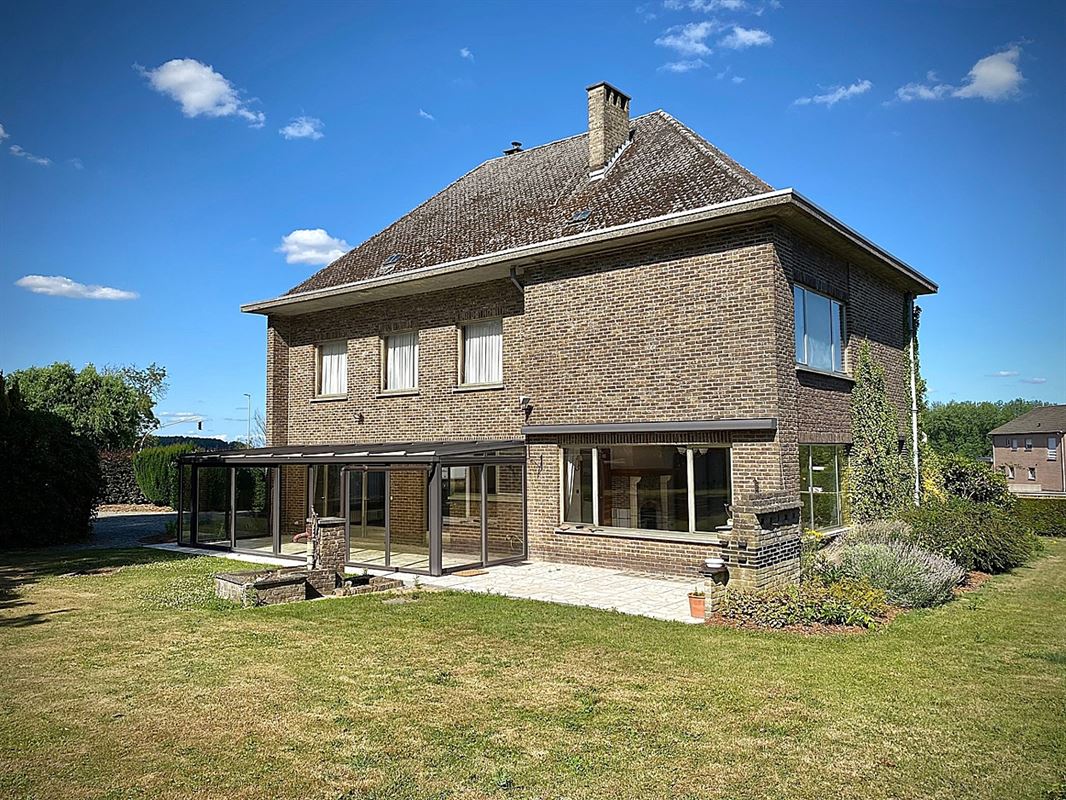 TE RENOVEREN karaktervolle VILLA op een perceel van 1.431m²