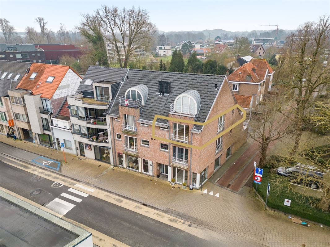 Instapklaar APPARTEMENT met 2 slaapkamers en autostaanplaats