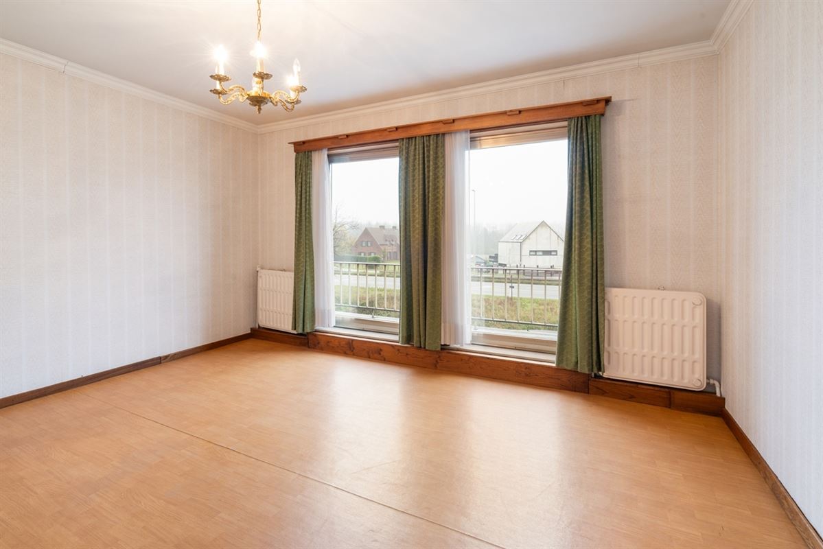 TE RENOVEREN karaktervolle VILLA op een perceel van 1.431m²