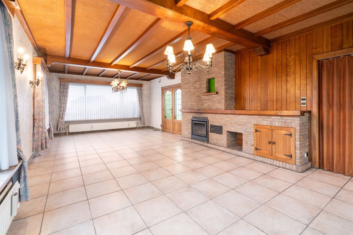 TE RENOVEREN karaktervolle VILLA op een perceel van 1.431m²