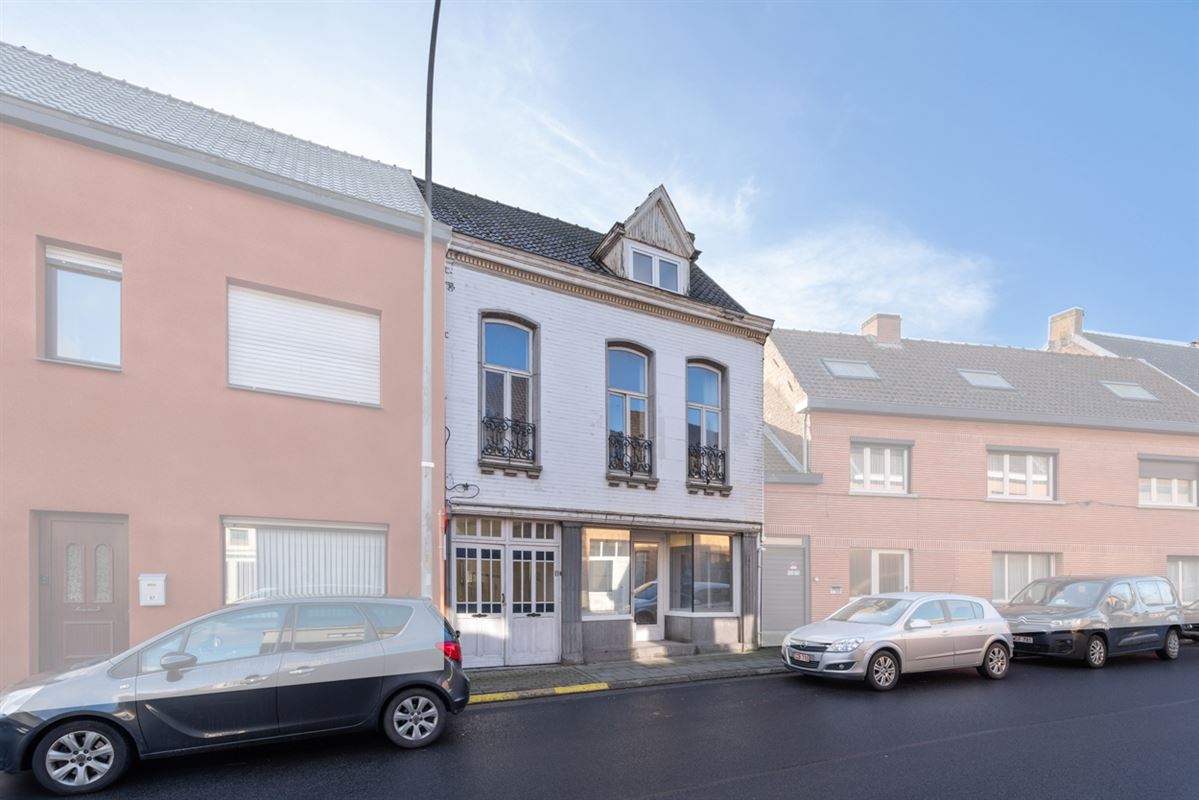 Te renoveren GESLOTEN BEBOUWING op perceel van 650m²