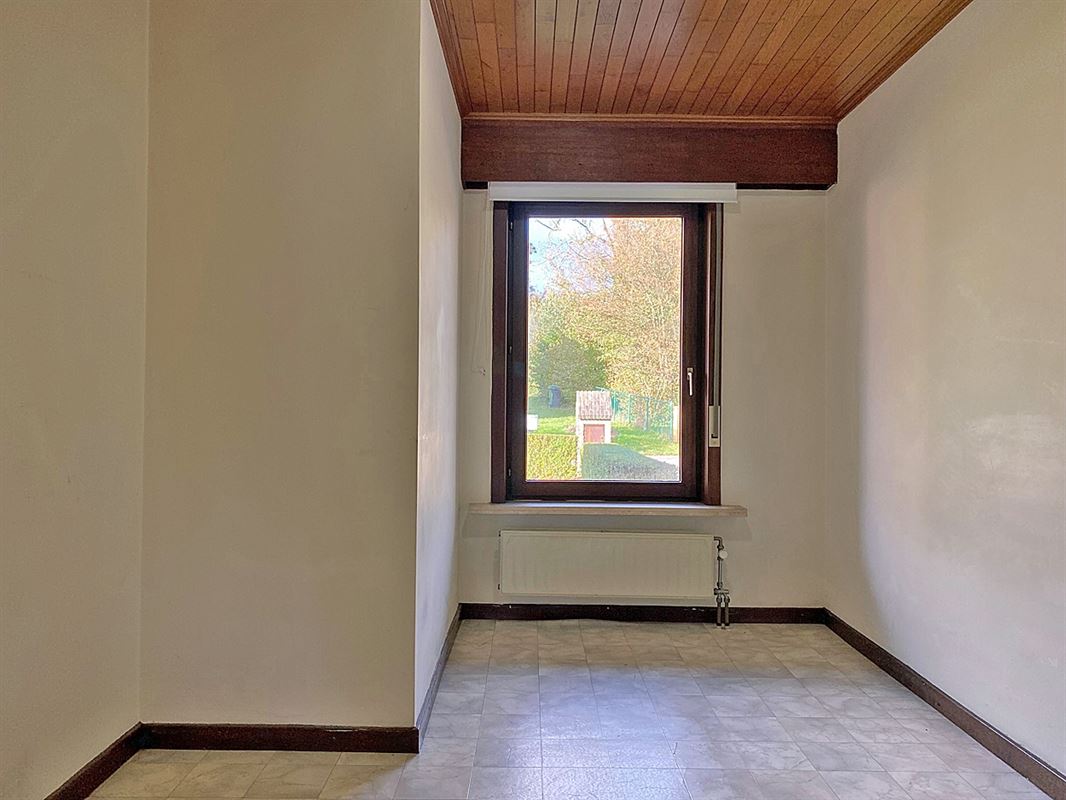 LAAGBOUWVILLA met 2 SLAAPKAMERS & GARAGE op een gunstig gelegen PERCEEL van 762m²