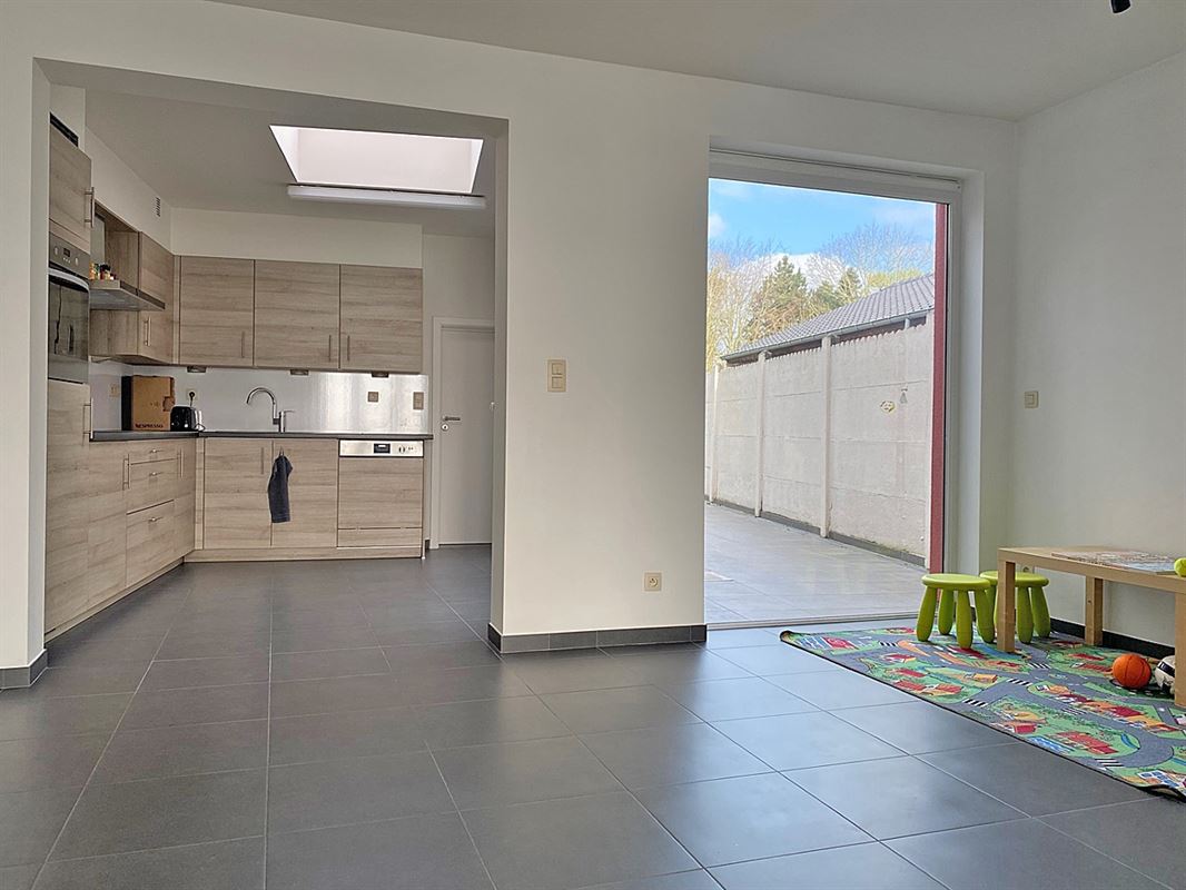 Instapklare WONING (GB) met 3 slaapkamers en tuin