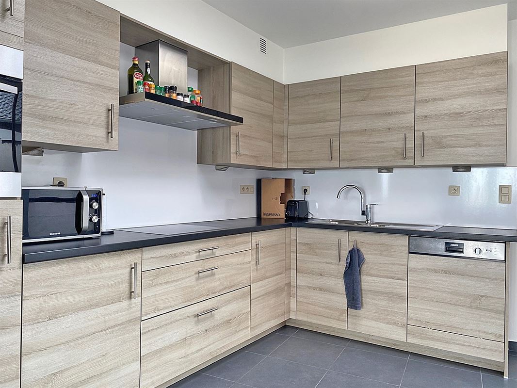 Instapklare WONING (GB) met 3 slaapkamers en tuin